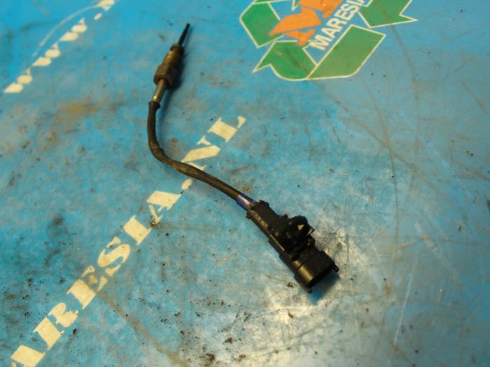 Begagnade Partikelfiltersensor Hyundai i20 1.4 CRDi 16V Pris € 68,25 Marginaltabell erbjuds av Maresia Auto Recycling B.V.