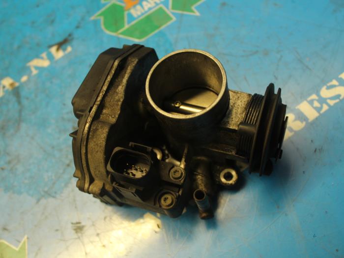 Gebrauchte Drosselklappengehäuse Seat Cordoba Facelift (6C2/6K2) 1.6 Preis € 52,50 Margenregelung angeboten von Maresia Auto Recycling B.V.