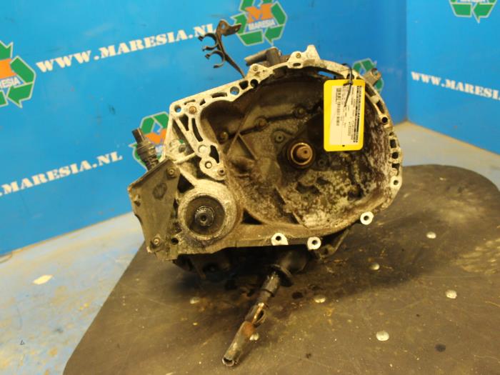 Gearbox from a Renault Thalia II (LB) 1.5 dCi 65 2003