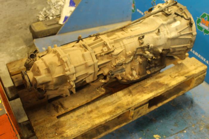 Usagé Boite de vitesses Kia Sorento I (JC) 2.5 CRDi 16V Prix € 840,00 Règlement à la marge proposé par Maresia Auto Recycling B.V.