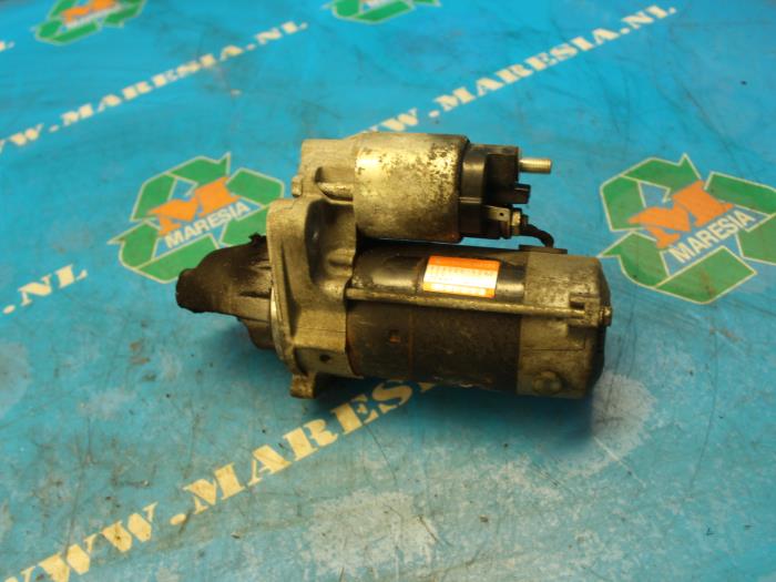 Begagnade Startmotor Daihatsu Cuore (L251/271/276) 1.0 12V DVVT Pris € 47,25 Marginaltabell erbjuds av Maresia Auto Recycling B.V.