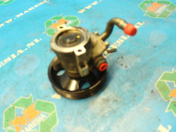 Usagé Pompe de direction Chevrolet Lacetti (KLAN) 1.6 16V Prix € 78,75 Règlement à la marge proposé par Maresia Auto Recycling B.V.