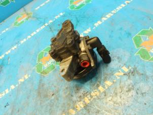 Used Power steering pump Hyundai Coupe 2.0i 16V CVVT Price € 52,50 Margin scheme offered by Maresia Auto Recycling B.V.