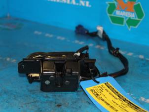 Used Tailgate lock mechanism Lexus CT 200h 1.8 16V Price € 42,00 Margin scheme offered by Maresia Auto Recycling B.V.