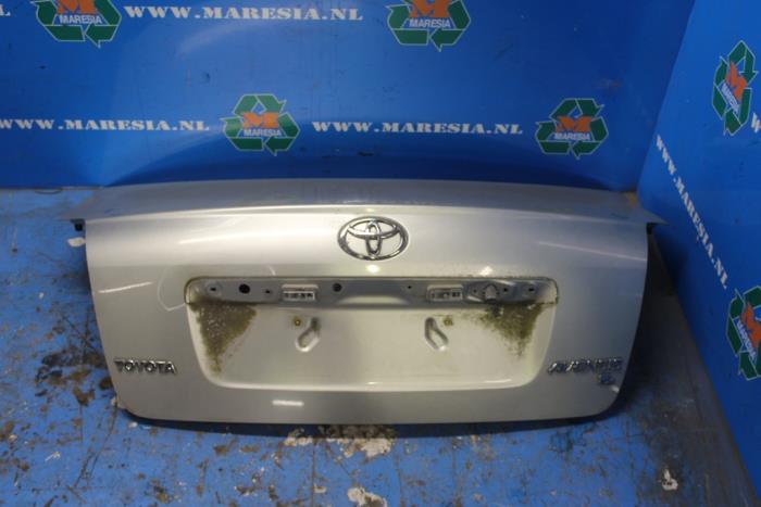 Boot lid from a Toyota Avensis (T25/B1B) 1.8 16V VVT-i 2003