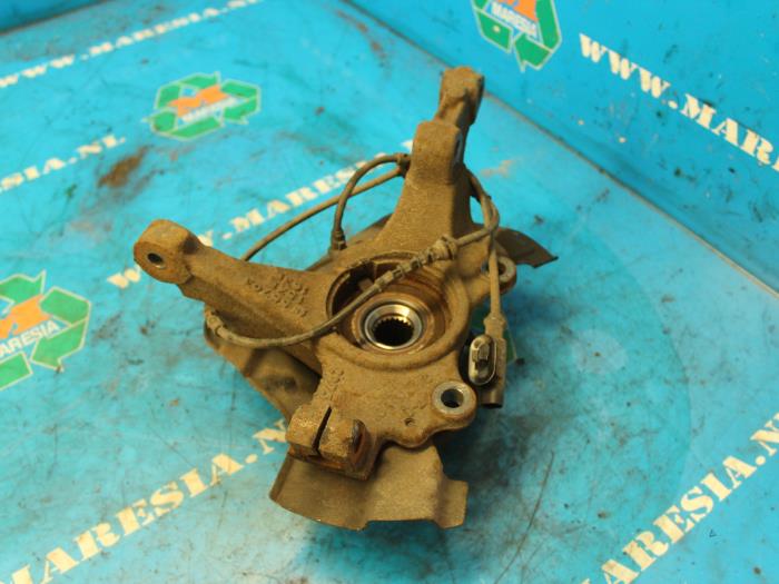 Knuckle, front left from a Opel Corsa D 1.2 16V 2011