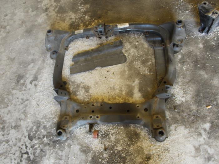 Begagnade Underram Kia Ceed Pris € 157,50 Marginaltabell erbjuds av Maresia Auto Recycling B.V.