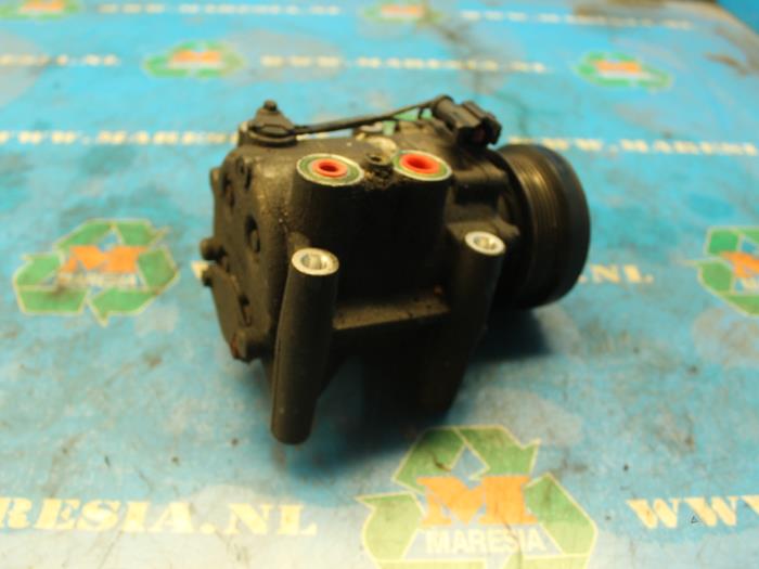 Usagé Pompe clim Jaguar S-type (X200) 3.0 V6 24V Prix € 78,75 Règlement à la marge proposé par Maresia Auto Recycling B.V.