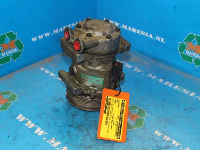 Usagé Pompe clim Ford Fiesta 5 (JD/JH) 1.4 TDCi Prix € 26,25 Règlement à la marge proposé par Maresia Auto Recycling B.V.