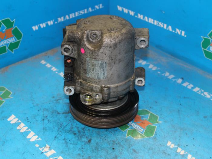 Usagé Pompe clim Nissan Primera (P11) 2.0 SRi 16V Prix € 47,25 Règlement à la marge proposé par Maresia Auto Recycling B.V.