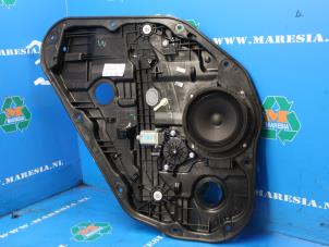 Usagé Mécanique vitre 4portes arrière gauche Hyundai i30 (GDHB5) 1.4 16V Prix € 68,25 Règlement à la marge proposé par Maresia Auto Recycling B.V.