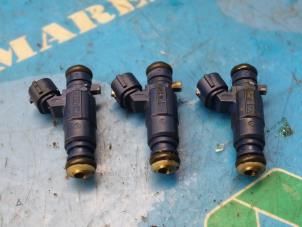 Used Injector (petrol injection) Hyundai i30 (GDHB5) 1.4 16V Price € 36,75 Margin scheme offered by Maresia Auto Recycling B.V.