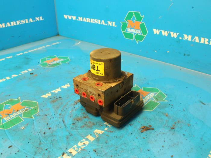 Begagnade ABS-pump Kia Picanto (TA) 1.0 12V Pris € 105,00 Marginaltabell erbjuds av Maresia Auto Recycling B.V.