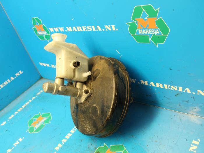 Usados Servofreno Kia Rio II (DE) 1.4 16V Precio € 78,75 Norma de margen ofrecido por Maresia Auto Recycling B.V.