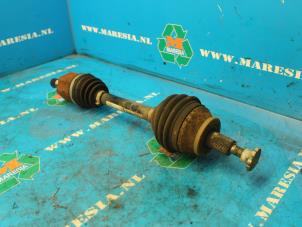 Used Front drive shaft, left Volkswagen Polo IV (9N1/2/3) 1.6 16V Price € 42,00 Margin scheme offered by Maresia Auto Recycling B.V.
