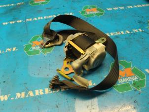 Used Seatbelt tensioner, right Daihatsu Cuore (L251/271/276) 1.0 12V DVVT Price € 52,50 Margin scheme offered by Maresia Auto Recycling B.V.