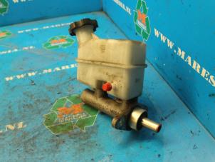 Usagé Cylindre de frein principal Kia Sportage (JE) 2.0 CVVT 16V 4x4 Prix € 52,50 Règlement à la marge proposé par Maresia Auto Recycling B.V.