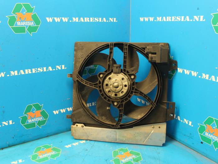 Używane Wentylator Peugeot 207 SW (WE/WU) 1.6 16V Cena € 36,75 Procedura marży oferowane przez Maresia Auto Recycling B.V.