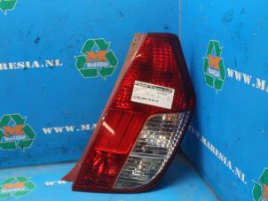 Używane Tylne swiatlo pozycyjne prawe Hyundai i10 (F5) 1.1i 12V Cena € 31,50 Procedura marży oferowane przez Maresia Auto Recycling B.V.