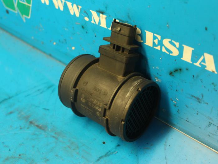 Gebrauchte Luftmengenmesser Opel Astra H GTC (L08) 1.9 CDTi 120 Preis € 10,50 Margenregelung angeboten von Maresia Auto Recycling B.V.