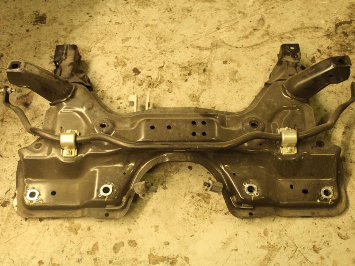 Begagnade Underram Opel Corsa E 1.3 CDTi 16V ecoFLEX Pris € 115,50 Marginaltabell erbjuds av Maresia Auto Recycling B.V.