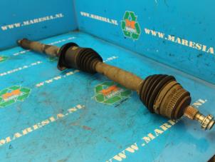 Used Front drive shaft, right Mercedes Vaneo (W414) 1.7 CDI 16V Price € 78,75 Margin scheme offered by Maresia Auto Recycling B.V.