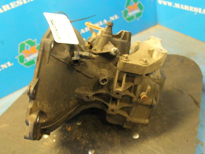 Gearbox Opel Corsa D 1.4 16V Twinport - 55566113 A14XER 2KW418