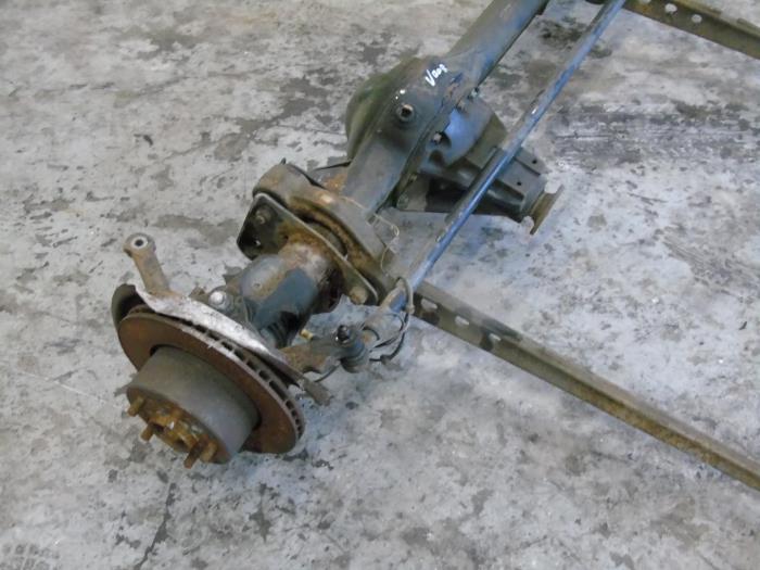 Front axle (complete) from a Land Rover Discovery II 2.5 Td5 2002