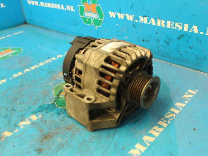 Gebrauchte Dynamo Opel Combo 1.3 CDTI 16V ecoFlex Preis € 26,25 Margenregelung angeboten von Maresia Auto Recycling B.V.
