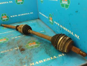 Used Front drive shaft, right Renault Master III (FD/HD) 2.5 dCi 16V 100 Price € 78,75 Margin scheme offered by Maresia Auto Recycling B.V.