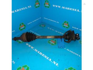 Used Front drive shaft, left Opel Vivaro 1.9 DI Price € 52,50 Margin scheme offered by Maresia Auto Recycling B.V.