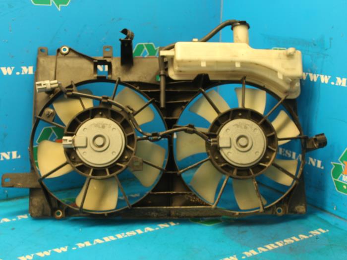Używane Wentylator Toyota Prius (NHW20) 1.5 16V Cena € 68,25 Procedura marży oferowane przez Maresia Auto Recycling B.V.