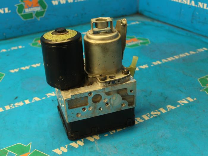 ABS pump Toyota Prius 1.5 16V 4451047050 1NZFXE TOYOTA