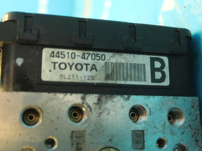 ABS pump Toyota Prius 1.5 16V 4451047050 1NZFXE TOYOTA