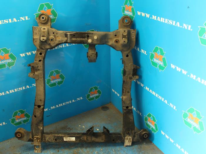 Usados Subchasis Opel Astra J (PC6/PD6/PE6/PF6) 1.6 16V Precio € 105,00 Norma de margen ofrecido por Maresia Auto Recycling B.V.
