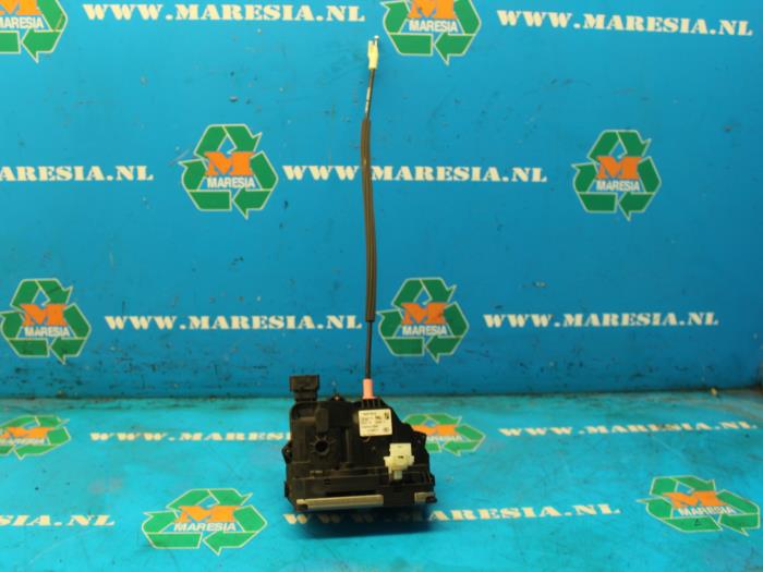 Rear door mechanisms 4-door, right with part number 0325 stock