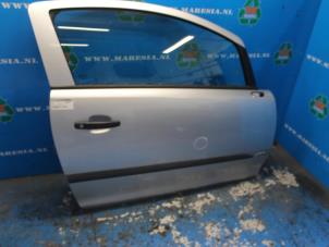 Gebrauchte Tür 2-türig rechts Opel Corsa D 1.0 Preis € 105,00 Margenregelung angeboten von Maresia Auto Recycling B.V.