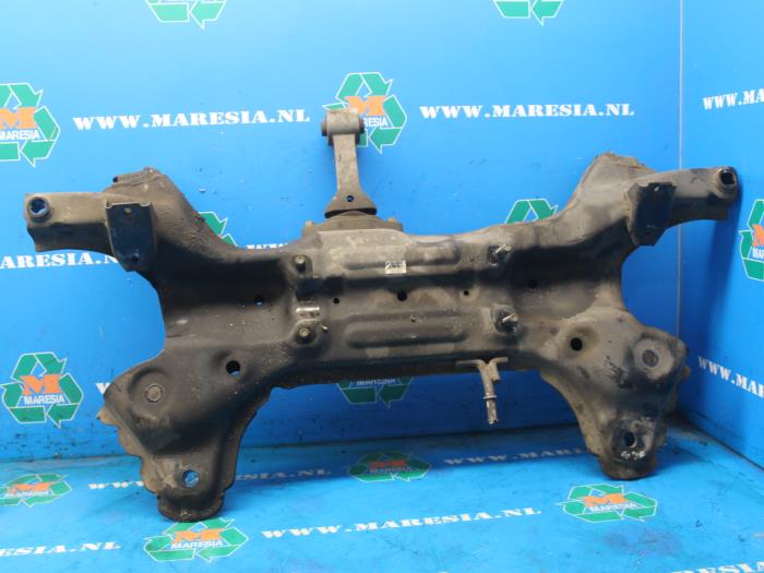 Usados Subchasis Hyundai i20 1.2i 16V Precio € 52,50 Norma de margen ofrecido por Maresia Auto Recycling B.V.