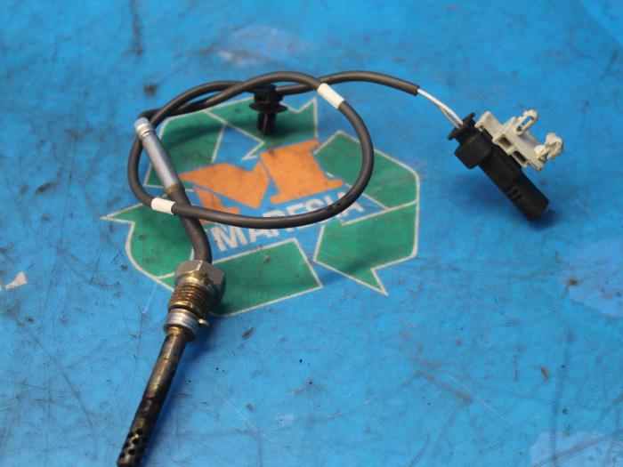 Used Particulate filter sensor Opel Corsa E 1.3 CDTi 16V ecoFLEX Price € 57,75 Margin scheme offered by Maresia Auto Recycling B.V.
