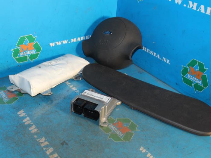 Begagnade Airbagset + modul Ford Ka I 1.3i Pris € 210,00 Marginaltabell erbjuds av Maresia Auto Recycling B.V.