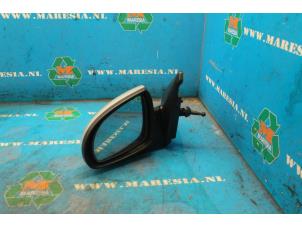 Used Wing mirror, left Kia Picanto (BA) 1.1 12V Price € 42,00 Margin scheme offered by Maresia Auto Recycling B.V.