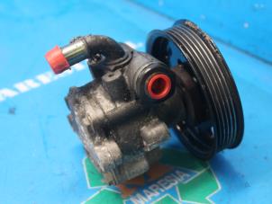 Used Power steering pump Volkswagen Caddy II (9K9A) 1.9 SDI Price € 36,75 Margin scheme offered by Maresia Auto Recycling B.V.