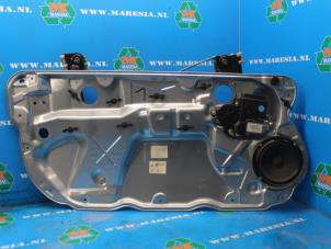 Used Window mechanism 2-door, front left Volkswagen Polo IV (9N1/2/3) 1.9 TDI 100 Price € 52,50 Margin scheme offered by Maresia Auto Recycling B.V.