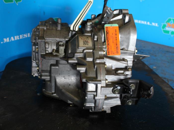 Gearbox Toyota Yaris 1.3 16V VVTi 3051052400 2SZFE 52400