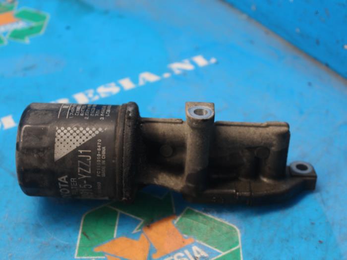 Gebrauchte Ölfiltergehäuse Toyota Aygo (B10) 1.0 12V VVT-i Preis € 42,00 Margenregelung angeboten von Maresia Auto Recycling B.V.