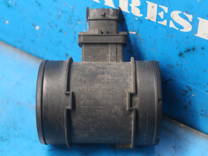 Gebrauchte Luftmengenmesser Opel Combo 1.3 CDTI 16V ecoFlex Preis € 52,50 Margenregelung angeboten von Maresia Auto Recycling B.V.