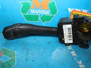 Gebrauchte Richtungsanzeiger Schalter Skoda Fabia (6Y2) 1.9 TDi RS Preis € 36,75 Margenregelung angeboten von Maresia Auto Recycling B.V.