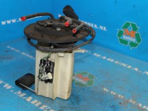 Usados Bomba eléctrica de combustible Hyundai Trajet 2.0 16V Precio € 42,00 Norma de margen ofrecido por Maresia Auto Recycling B.V.