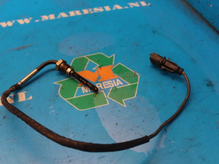 Begagnade Partikelfiltersensor Opel Combo 1.3 CDTI 16V ecoFlex Pris € 36,75 Marginaltabell erbjuds av Maresia Auto Recycling B.V.