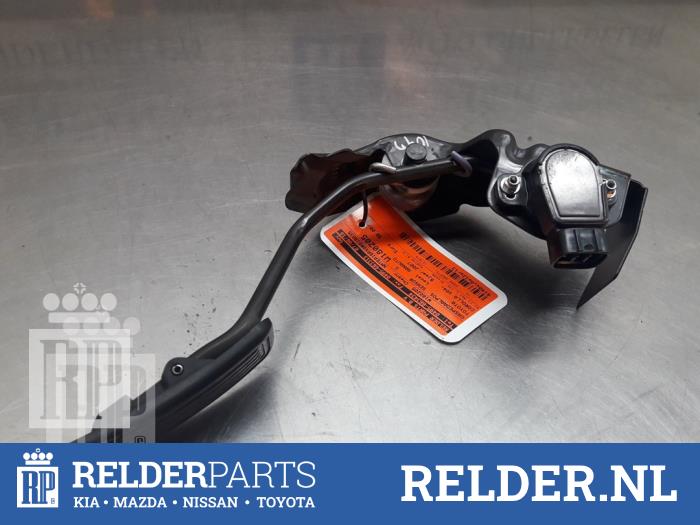 Begagnade Gaspedalsensor Toyota Corolla Verso (R10/11) 2.2 D-4D 16V Pris € 54,00 Marginaltabell erbjuds av Relder Parts B.V.